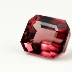 天然石の選び方／誕生石から選ぶ　ガーネット