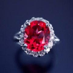 天然石の選び方／誕生石から選ぶ　ルビー