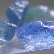 天然石の選び方／色から選ぶ　マルチカラー系　アパタイト